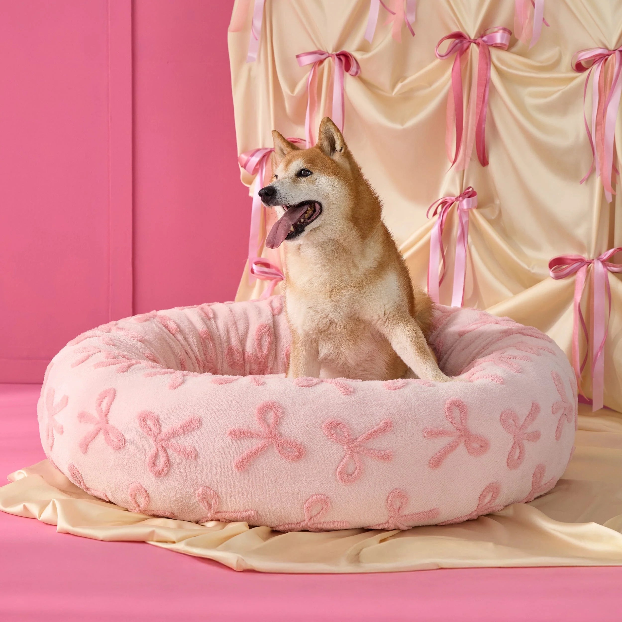 Chic Donut Bed
